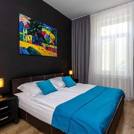 Skackava - Beautiful New Apartment In Direct Centrum, 24H Self Check-In Banska Bystrica Exterior photo