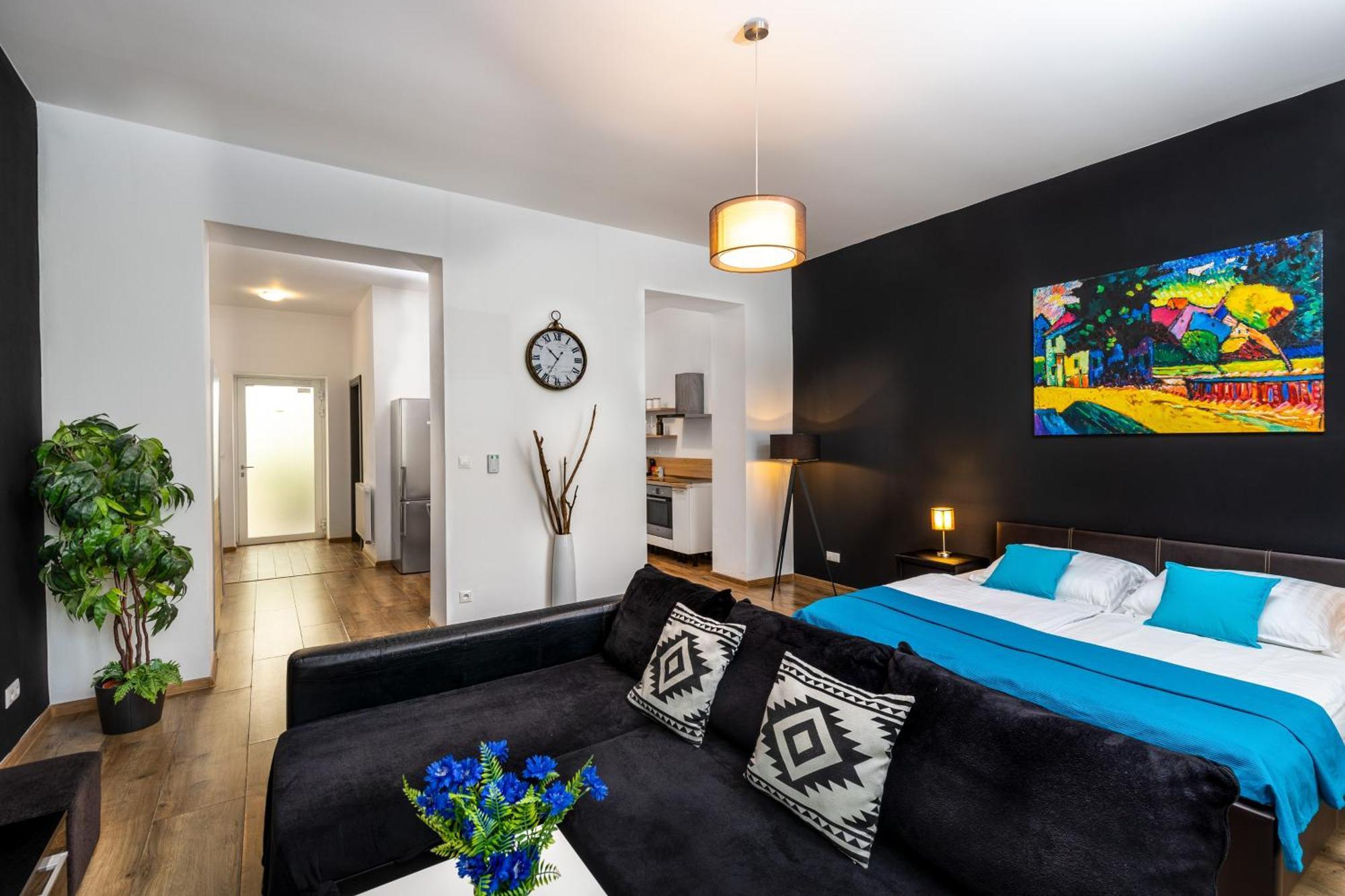 Skackava - Beautiful New Apartment In Direct Centrum, 24H Self Check-In Banska Bystrica Exterior photo